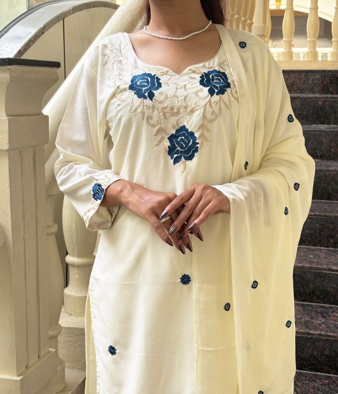 Featuring beautiful Heavy Suit Set which is beautifully decorated Embroidered. It is paired with matching pants with duppata with Embroidery.Complet Lining with Beautiful work in duppata