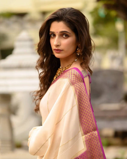 New Launching BEAUTIFUL RICH PALLU AND JACQUARD BORDER SAREE.