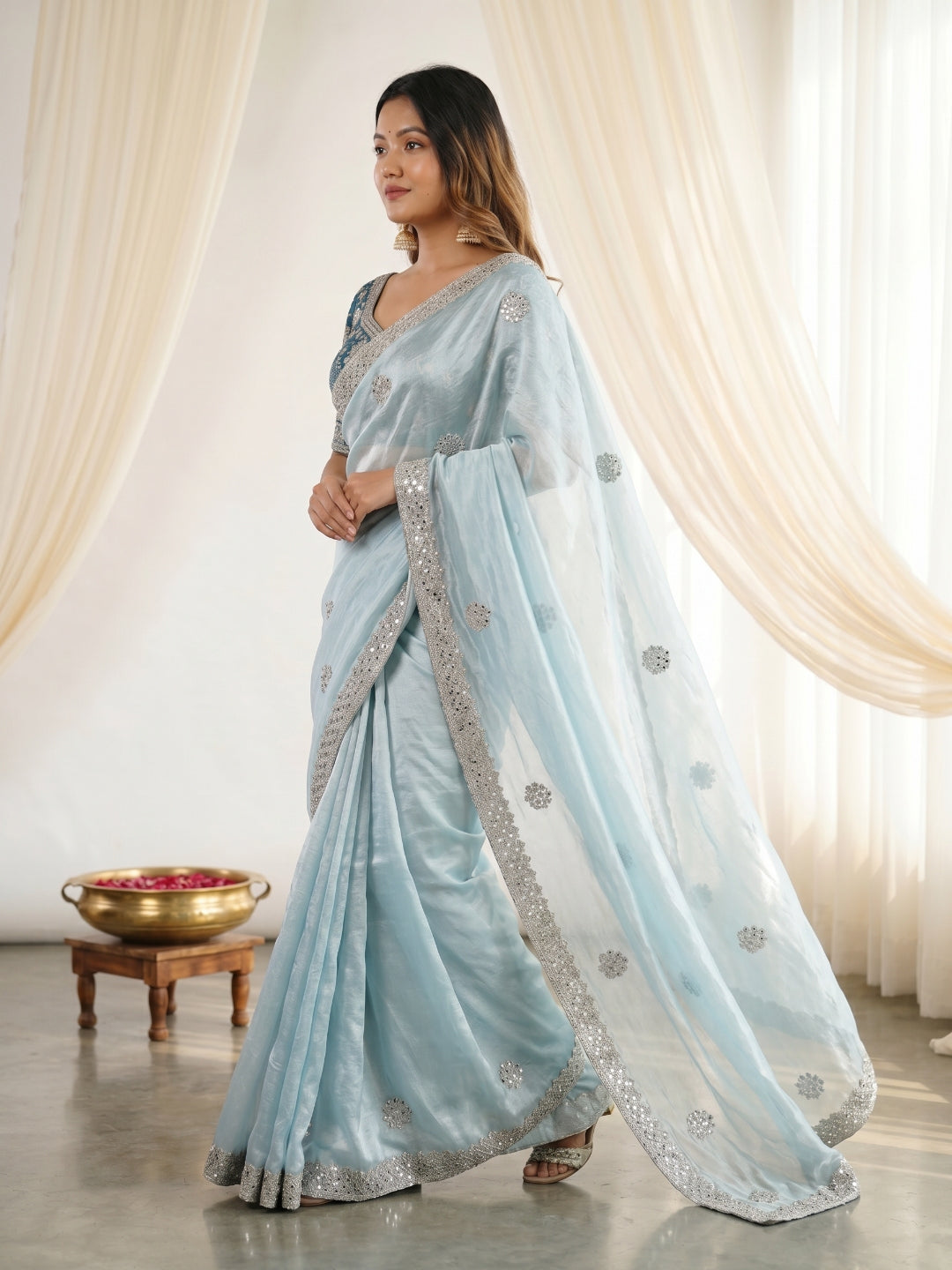 new launching c pallu embroidery work with sequences and cut work border