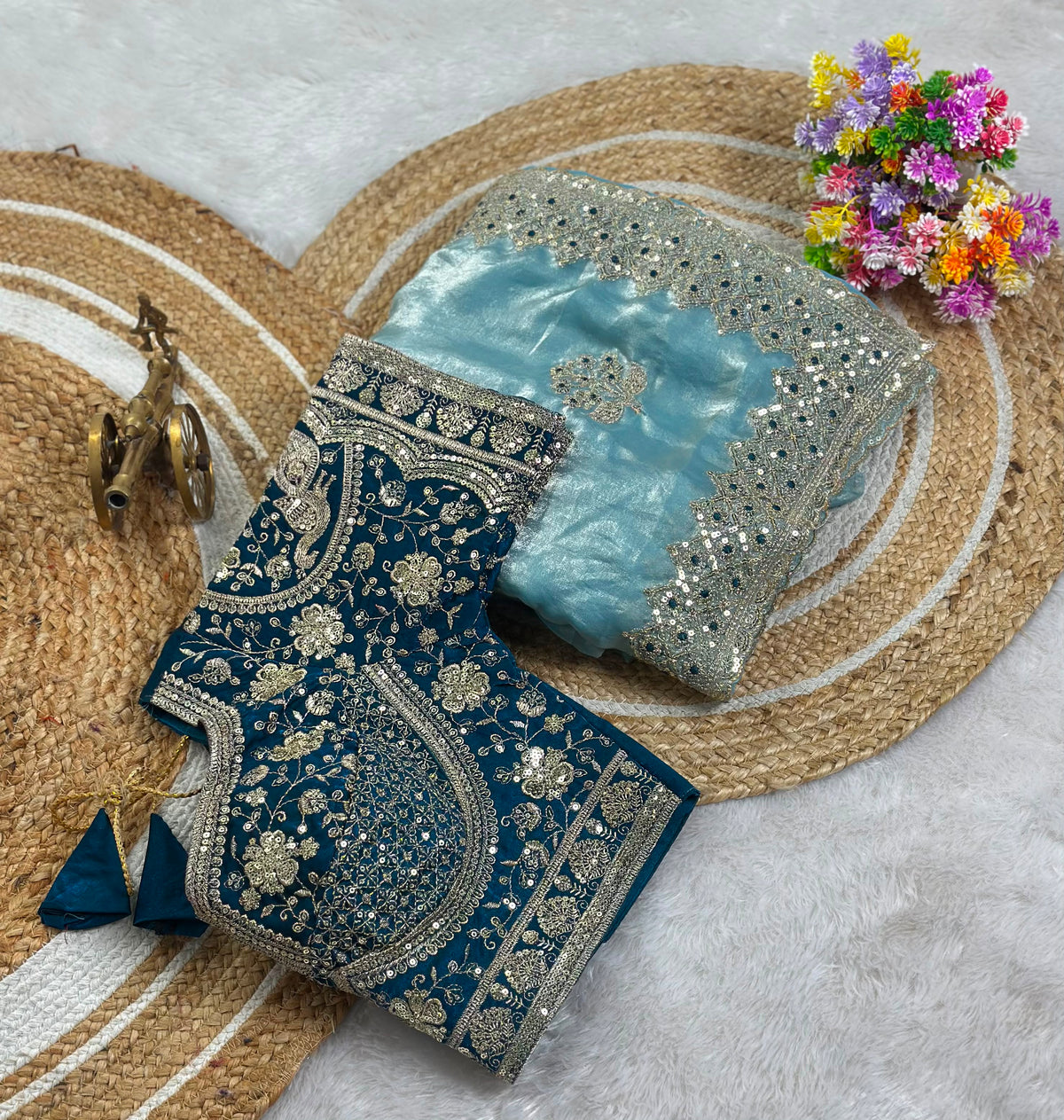 new launching c pallu embroidery work with sequences and cut work border