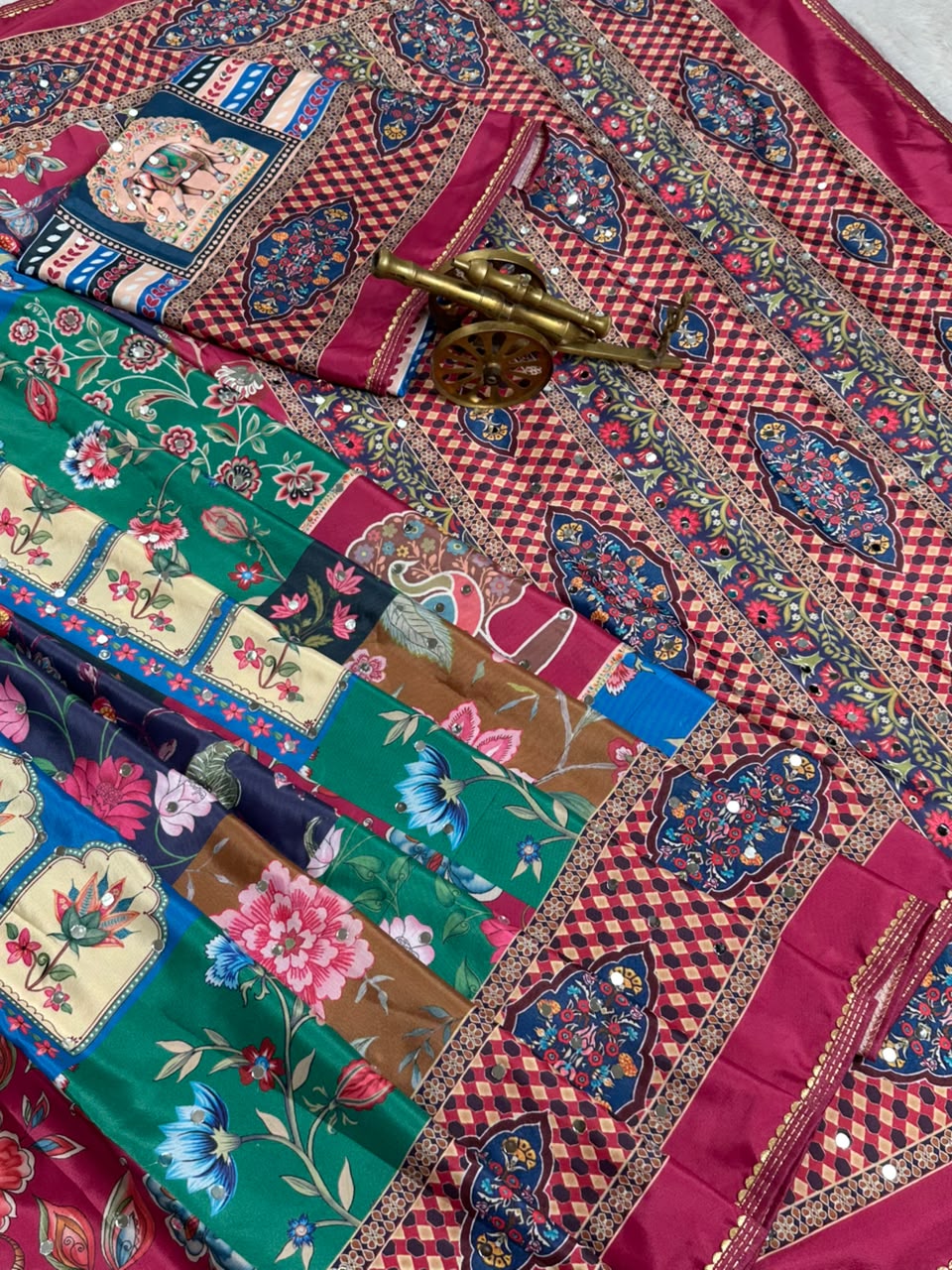 New Launching ajarakh print with real mirror work and pallu fancy real diamond latkan attched and whole sarees piping
