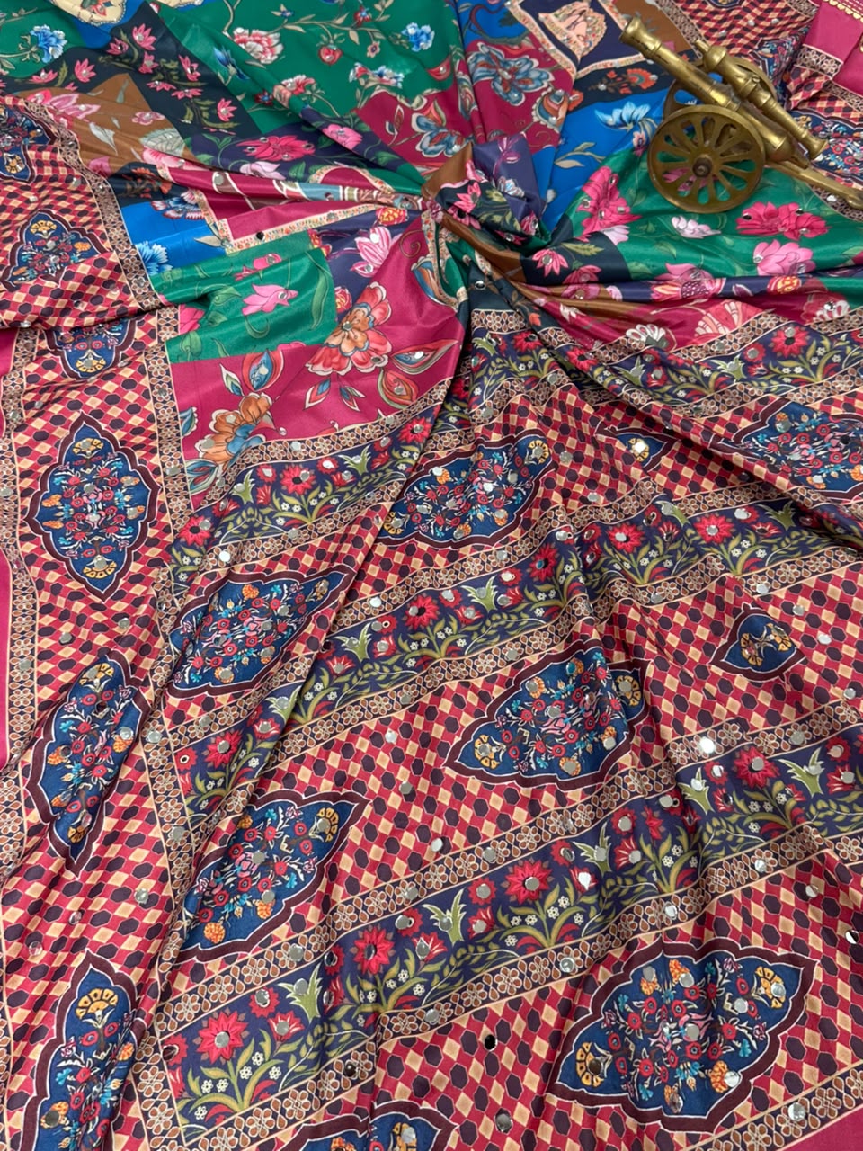 New Launching ajarakh print with real mirror work and pallu fancy real diamond latkan attched and whole sarees piping