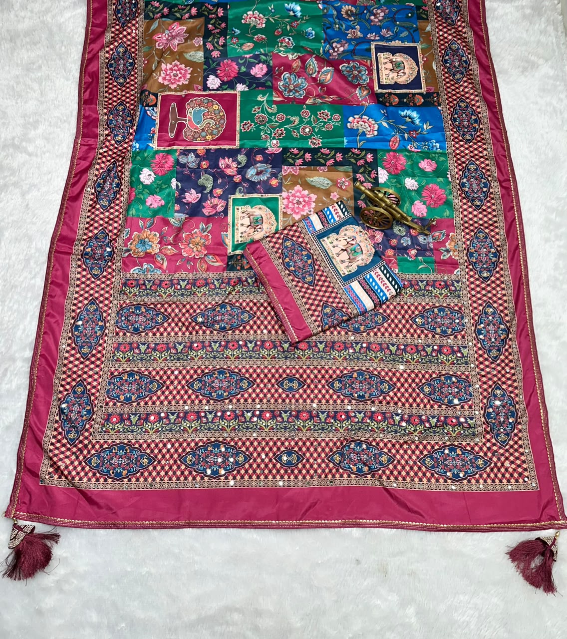 New Launching ajarakh print with real mirror work and pallu fancy real diamond latkan attched and whole sarees piping
